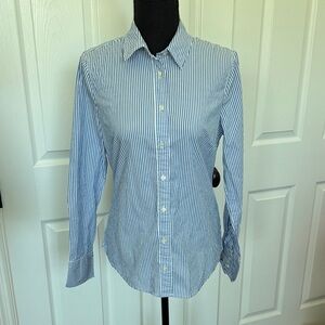 J crew blue striped women’s button down sz 6